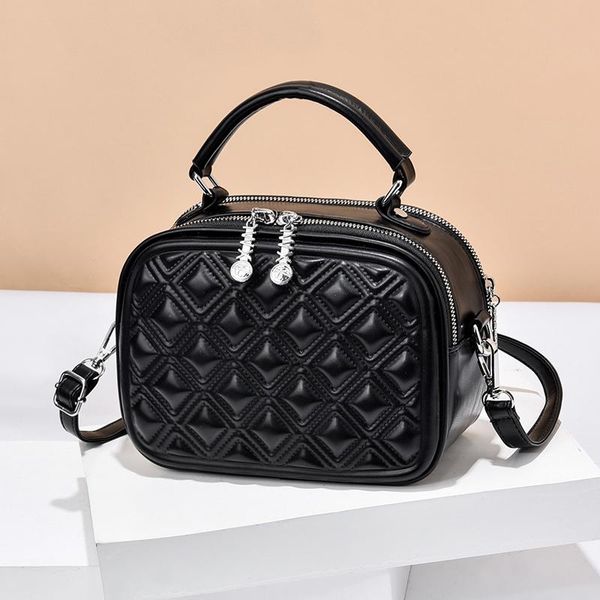 evening bags rhombic women's simple versatile soft pu leather shoulder sewing thread small square bag solid handbags for women 2021
evening bags rhombic women's simple versatile soft pu leather shoulder sewing thread small square bag solid handbags for women 2021