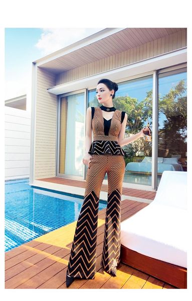 women's two piece pants cut-in-age western-style print stitching temperament hang neck jacket bell trousers two-piece set, White
women's two piece pants cut-in-age western-style print stitching temperament hang neck jacket bell trousers two-piece set, White