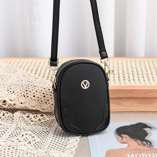 evening bags 2021 fashion female bag messenger portable small solid color foreign trade trendy
evening bags 2021 fashion female bag messenger portable small solid color foreign trade trendy