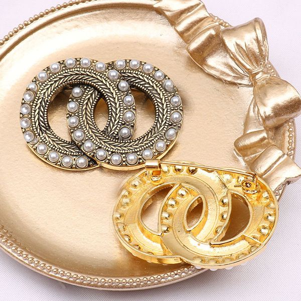 designer brooch brand letters diamond brooches pin geometric luxury 20 style crystal rhinestone pearl pins for women clothing decoration jew, Gray
designer brooch brand letters diamond brooches pin geometric luxury 20 style crystal rhinestone pearl pins for women clothing decoration jew, Gray