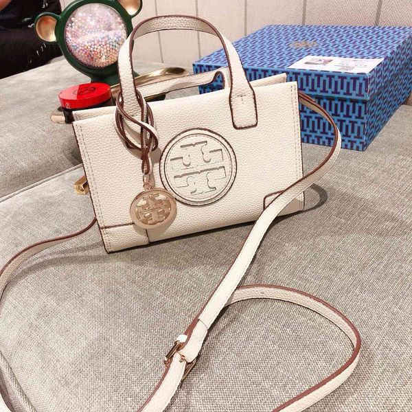 bags hand women net luxurys red new versatile messenger women's fashion leather tote one shoulder portable designers outlet zmm
bags hand women net luxurys red new versatile messenger women's fashion leather tote one shoulder portable designers outlet zmm