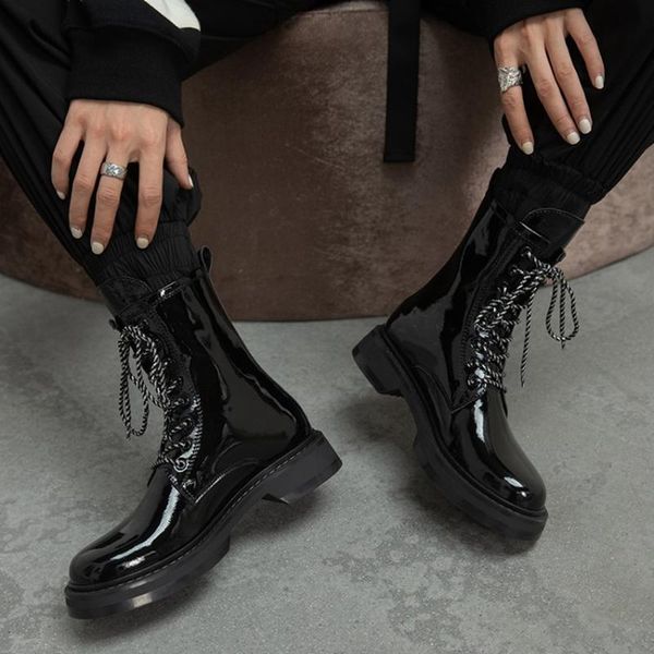 boots 2021 patent leather winter women round toe low heel platform casual lace-up black short motorcycle
boots 2021 patent leather winter women round toe low heel platform casual lace-up black short motorcycle
