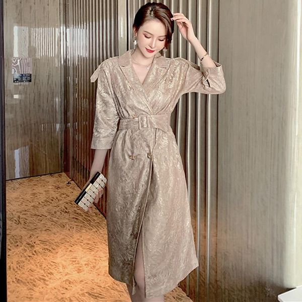 casual dresses 2021 autumn winter women fashion double button corset midi coat style long sleeve gold lace korean dress for woman with belt, Black;gray
casual dresses 2021 autumn winter women fashion double button corset midi coat style long sleeve gold lace korean dress for woman with belt, Black;gray