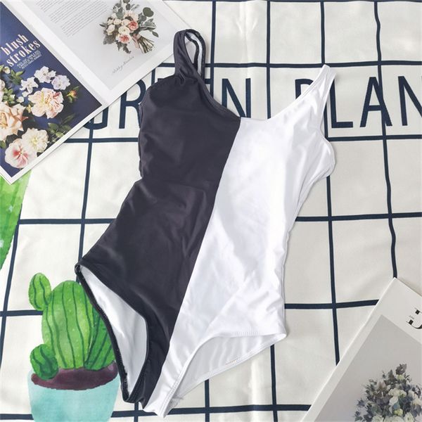 50%off designer swimwear fashion brand one piece suits swimsuit prints ruffle backless swim wear bathing suit fit woman clothing s-xl 12203, White;black
50%off designer swimwear fashion brand one piece suits swimsuit prints ruffle backless swim wear bathing suit fit woman clothing s-xl 12203, White;black