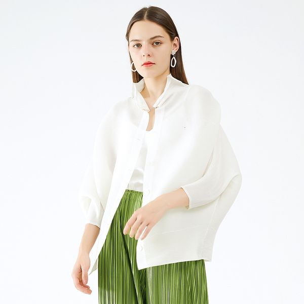 autumn winter wear style niche design elegant fabrics white satin sleeve long female shirt top
autumn winter wear style niche design elegant fabrics white satin sleeve long female shirt top