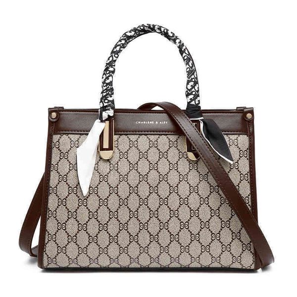 2022 factory outlet online women's bag new women's handbag capacity middle-aged mother's versatile one shoulder messenger bag
2022 factory outlet online women's bag new women's handbag capacity middle-aged mother's versatile one shoulder messenger bag