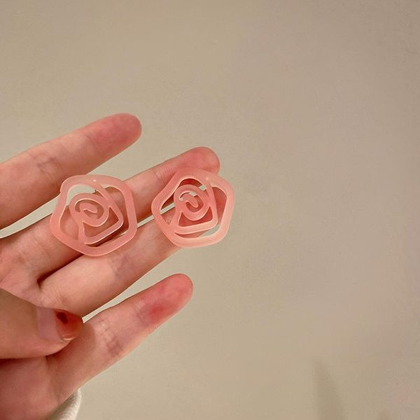 stud 2021 korean elegant hollow acrylic flower earrings for women girl summer holiday pendientes jewelry, Golden;silver
stud 2021 korean elegant hollow acrylic flower earrings for women girl summer holiday pendientes jewelry, Golden;silver