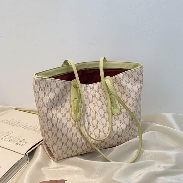 evening bags textured niche design high capacity bag girl 2021 fashion single shoulder tote purses and handbags
evening bags textured niche design high capacity bag girl 2021 fashion single shoulder tote purses and handbags