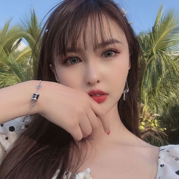 wind metal light luxury small manwaist bracelet for female friends and students, Black
wind metal light luxury small manwaist bracelet for female friends and students, Black