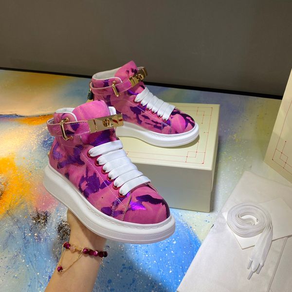 couple shoes 2021 wedding party outdoor sports show classic fashion casual wholesale love style 34-46 h, Black
couple shoes 2021 wedding party outdoor sports show classic fashion casual wholesale love style 34-46 h, Black