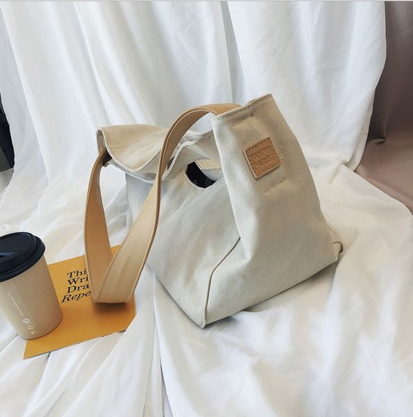 canvas shoulder bag women 2021 summer all-match messenger bags large-capacity casual fashion luxury handbag
canvas shoulder bag women 2021 summer all-match messenger bags large-capacity casual fashion luxury handbag