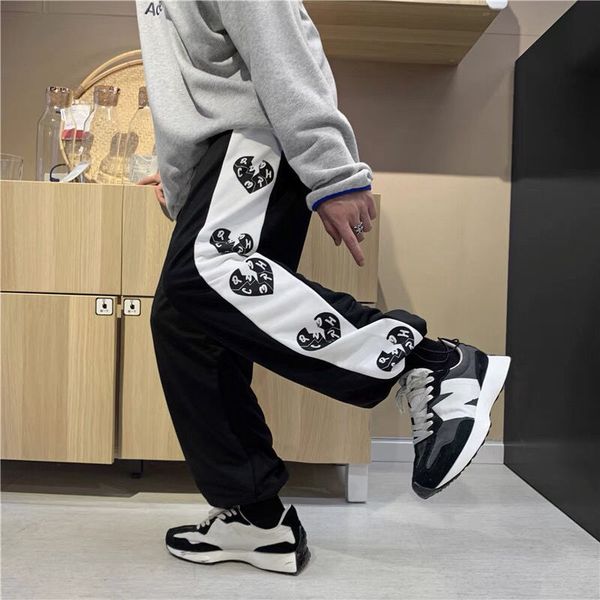 harajuku print sweatpants new 2021 summer fashion high waist joggers women streetwear loose casual splice pants, Black;white
harajuku print sweatpants new 2021 summer fashion high waist joggers women streetwear loose casual splice pants, Black;white
