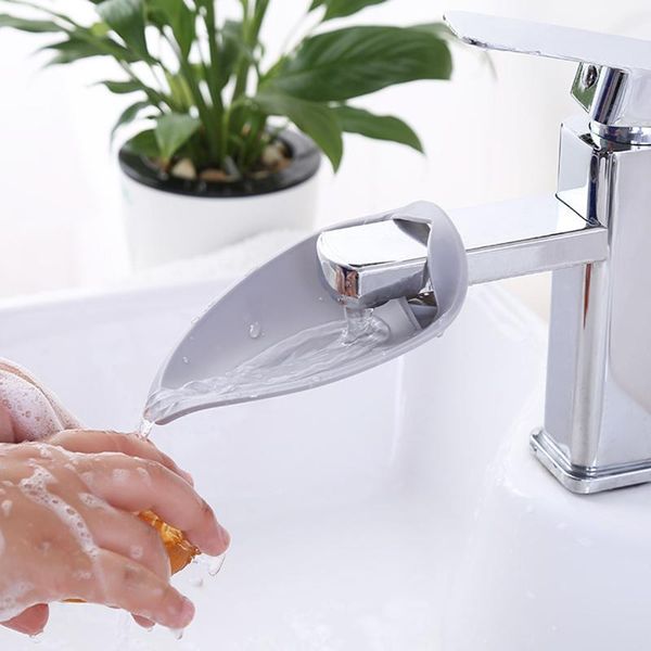 water-saving extension lovely faucets water nozzle guide vane faucet extender tap filter children rubber kitchen bathroom tools 
water-saving extension lovely faucets water nozzle guide vane faucet extender tap filter children rubber kitchen bathroom tools