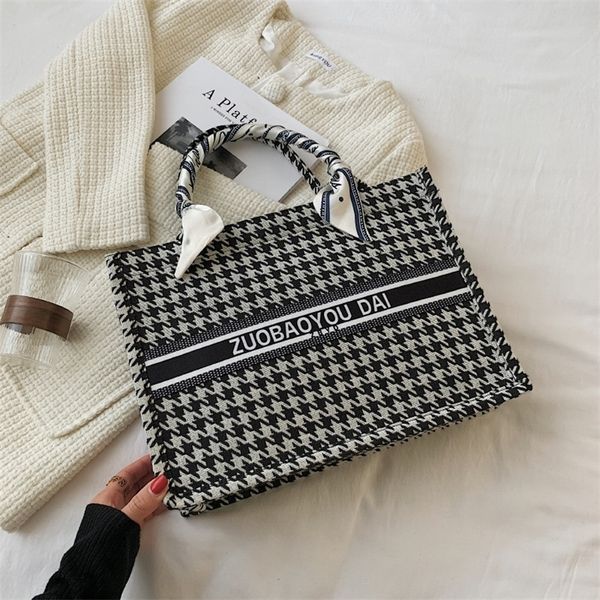 outlet sale 80% off japan and south korea large capacity 2022 new autumn fashion textured silk scarf portable single shoulder armpit small s
outlet sale 80% off japan and south korea large capacity 2022 new autumn fashion textured silk scarf portable single shoulder armpit small s
