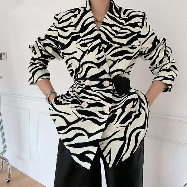 women's suits & blazers 2021 women zebra pattern big size blazer lapel long sleeve loose fit jacket fashion tide spring autumn, White;black
women's suits & blazers 2021 women zebra pattern big size blazer lapel long sleeve loose fit jacket fashion tide spring autumn, White;black