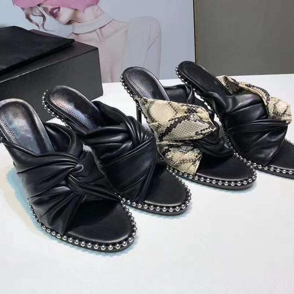 vallu2021 summer steel ball edge leather stitching outdoor all-match white-collar beauty high-heeled sandals slippers, Black
vallu2021 summer steel ball edge leather stitching outdoor all-match white-collar beauty high-heeled sandals slippers, Black