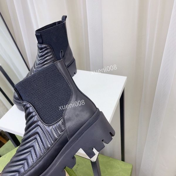 2021 womens designer boots 35-41 leather martin ankle chaelsea boot fashion non-slip wave colored rubber outsole elastic webbing ly211203, Black
2021 womens designer boots 35-41 leather martin ankle chaelsea boot fashion non-slip wave colored rubber outsole elastic webbing ly211203, Black