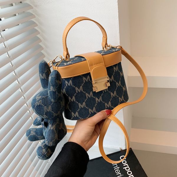 handbag cute little fresh bag women's summer 2021 trend fashion texture letter single shoulder messenger bucket
handbag cute little fresh bag women's summer 2021 trend fashion texture letter single shoulder messenger bucket