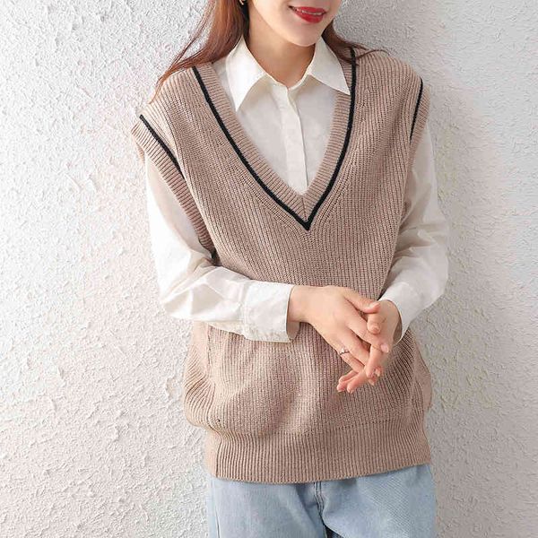 sweaters 2021 autumn winter women loose knitted 100% wool black line deep v-neck thick vest waistcoat soft sleeveless relaxed sweater fe, White;black 
sweaters 2021 autumn winter women loose knitted 100% wool black line deep v-neck thick vest waistcoat soft sleeveless relaxed sweater fe, White;black