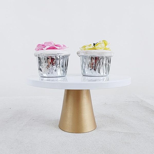 other bakeware elegant round pedestal dessert table high tray cake stand holder cupcake display rack birthday wedding party decoration
other bakeware elegant round pedestal dessert table high tray cake stand holder cupcake display rack birthday wedding party decoration