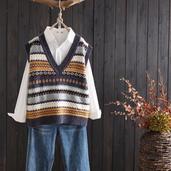 women's sweaters female sweater embroidered in mesh with v-neck cleavage, casual retro shirt of jacquard art, autumn , sleeveless z4p3, White;black
women's sweaters female sweater embroidered in mesh with v-neck cleavage, casual retro shirt of jacquard art, autumn , sleeveless z4p3, White;black