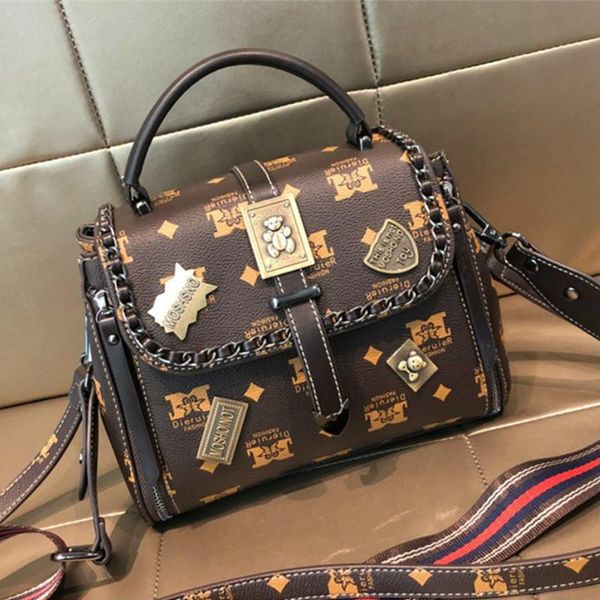 evening bags luxury designer bag 2021 fashion all-match leather printed metal decorative single-shoulder diagonal purses and handbags
evening bags luxury designer bag 2021 fashion all-match leather printed metal decorative single-shoulder diagonal purses and handbags