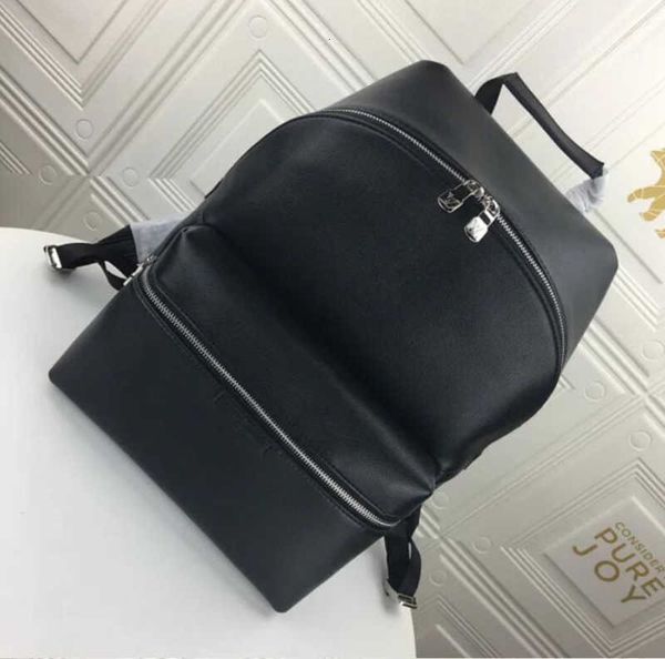 large-capacity fashion brand bag designer oxidized totes luxury men's city men backpacks original shows single leather business m30230
large-capacity fashion brand bag designer oxidized totes luxury men's city men backpacks original shows single leather business m30230