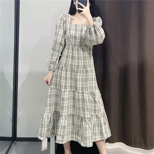 casual dresses 2021 autumn women's style french retro generous collar temperament plaid long-sleeved split ruffled hem mid-length dress, Black;gray
casual dresses 2021 autumn women's style french retro generous collar temperament plaid long-sleeved split ruffled hem mid-length dress, Black;gray