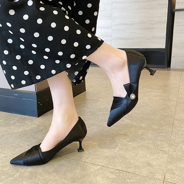 dress shoes lucyever elegant pearl flower pumps women simple silk thin heel office woman 2021 spring summer fashion pointed high 3, Black
dress shoes lucyever elegant pearl flower pumps women simple silk thin heel office woman 2021 spring summer fashion pointed high 3, Black