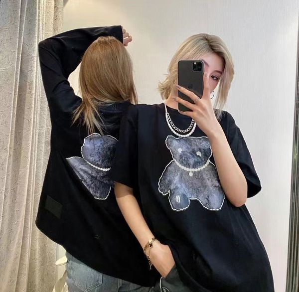 we11done t shirt teddy bear 3m reflective necklace short sleeve t-shirt 11 quality streetwear we11done tees, White;black
we11done t shirt teddy bear 3m reflective necklace short sleeve t-shirt 11 quality streetwear we11done tees, White;black