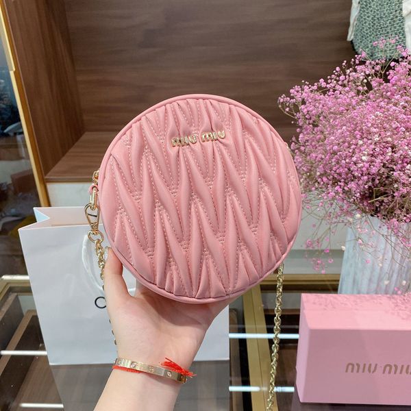 2021 new women's round cake pattern fold small cute chain single shoulder messenger bag candy color versatile
2021 new women's round cake pattern fold small cute chain single shoulder messenger bag candy color versatile