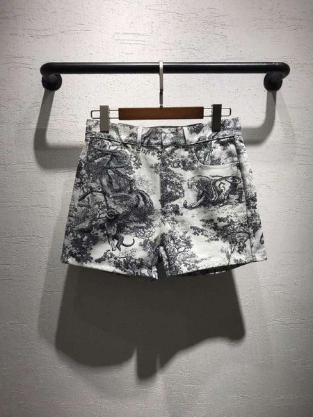 women's shorts 2021 summer slim drawstring demin cotton casual mania street style fashion tiger printed, White;black
women's shorts 2021 summer slim drawstring demin cotton casual mania street style fashion tiger printed, White;black