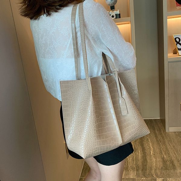 Messenger Bags Messenger Bags 2021 Fashion Stone Grain Simple Handbag Large Capacity Women's Bag
Messenger Bags Messenger Bags 2021 Fashion Stone Grain Simple Handbag Large Capacity Women's Bag