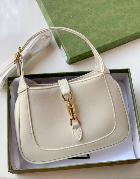 luxury designer classic shell mini bag underarm leather one shoulder messenger bags
luxury designer classic shell mini bag underarm leather one shoulder messenger bags