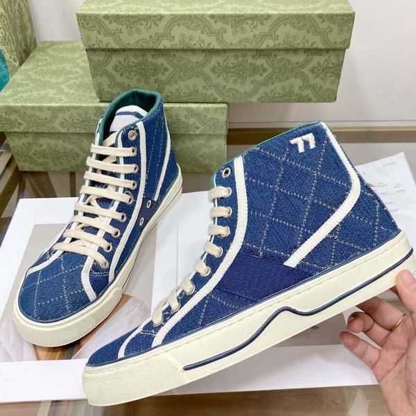 men women casual shoes travel leather lace-up sneaker fashion lady designer running trainers european flat shoe letters royal blue sneakers, Black
men women casual shoes travel leather lace-up sneaker fashion lady designer running trainers european flat shoe letters royal blue sneakers, Black