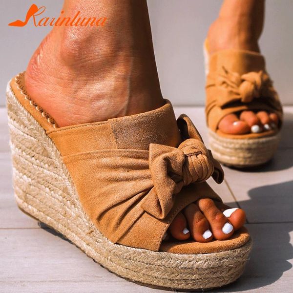 slippers karin 2021 big size 43 ins wedges high heels sweet bow knot straw platform summer sandal women shoes, Black
slippers karin 2021 big size 43 ins wedges high heels sweet bow knot straw platform summer sandal women shoes, Black
