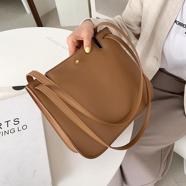 cross body original brand large-capacity bag women 2021 fashion shoulder high-quality tote underarm
cross body original brand large-capacity bag women 2021 fashion shoulder high-quality tote underarm