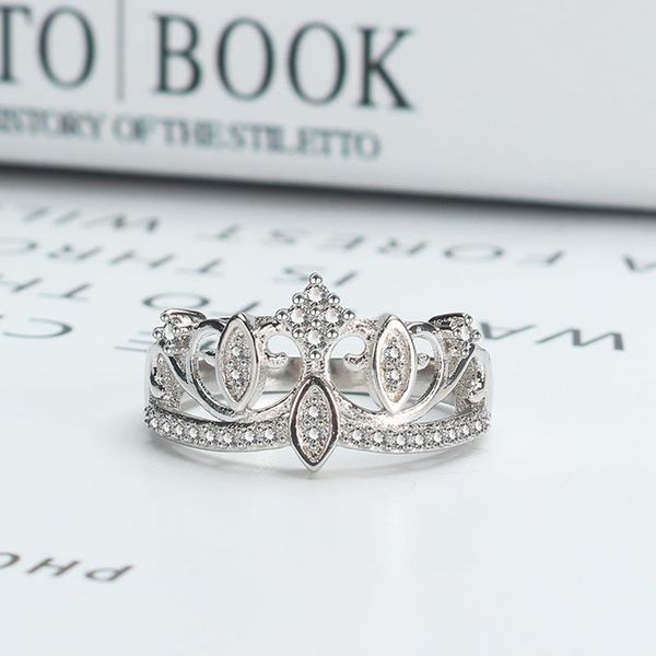 cluster rings europe & american creative hollow out ring 925 silver crown cz 2021 women diy jewelry valentines day gift, Golden;silver
cluster rings europe & american creative hollow out ring 925 silver crown cz 2021 women diy jewelry valentines day gift, Golden;silver