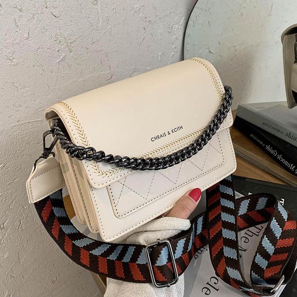 unique bag design french lingge square handbag & elegant shoulder messenger width 19cm height 14.5cm cross body
unique bag design french lingge square handbag & elegant shoulder messenger width 19cm height 14.5cm cross body