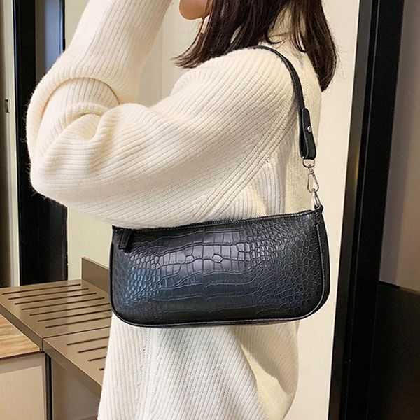 evening bags 2021 solid color crocodile pattern baguette bag fashion women shoulder and purses pu leather handbags
evening bags 2021 solid color crocodile pattern baguette bag fashion women shoulder and purses pu leather handbags