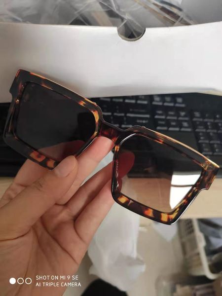 summer high qualtiy brand designers sunglasses mens sunglass women sun glasses real uv400 adumbral f1a, White;black
summer high qualtiy brand designers sunglasses mens sunglass women sun glasses real uv400 adumbral f1a, White;black