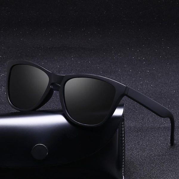 sunglasses brand design retro 2021 classic polarized men and women driving box glasses uv400 gafas de sol, White;black
sunglasses brand design retro 2021 classic polarized men and women driving box glasses uv400 gafas de sol, White;black