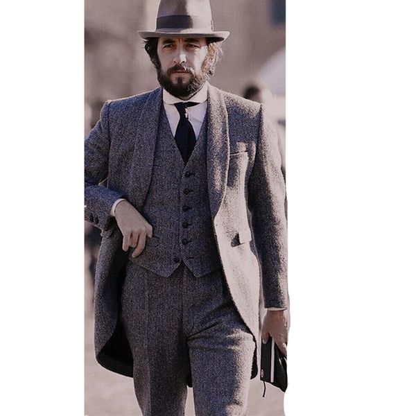 new 2022 dark grey woollen herringbone tweed formal tuxedo groom suits for men wedding work wear man 3pcs coat&vest&pant, White;black
new 2022 dark grey woollen herringbone tweed formal tuxedo groom suits for men wedding work wear man 3pcs coat&vest&pant, White;black