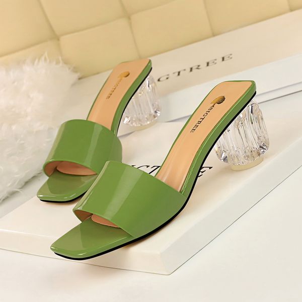 2021 Summer Women Block 6.5cm High Heels Yellow Mules Transparent Casual Thick Sandals Female Pumps Low Clear Heels Green Shoes, Black
2021 Summer Women Block 6.5cm High Heels Yellow Mules Transparent Casual Thick Sandals Female Pumps Low Clear Heels Green Shoes, Black