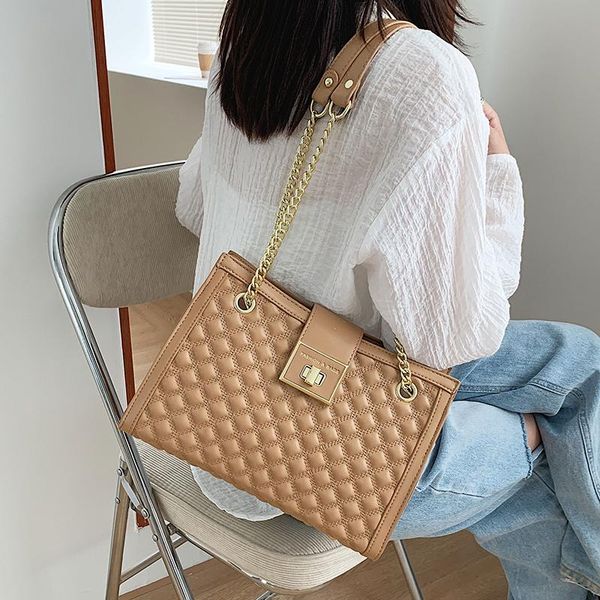 evening bags fashion women pu leather handbags ladies large capacity chain shoulder designer female tote messenger bag
evening bags fashion women pu leather handbags ladies large capacity chain shoulder designer female tote messenger bag