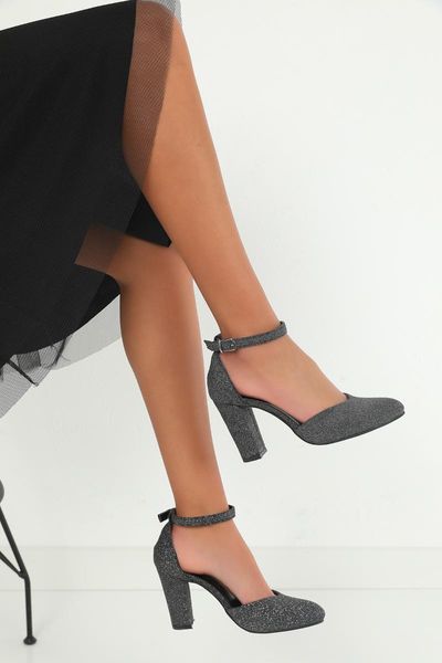 sandals platinum ankle belt women's high-heeled shoes, shining night dress shoes for women, elegant quality 2021 summer fashion, Black
sandals platinum ankle belt women's high-heeled shoes, shining night dress shoes for women, elegant quality 2021 summer fashion, Black