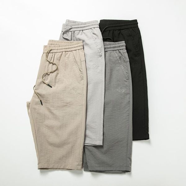 men's solid flax shorts business style linen color short trousers male summer breathable pants plus size 5xl, White;black
men's solid flax shorts business style linen color short trousers male summer breathable pants plus size 5xl, White;black
