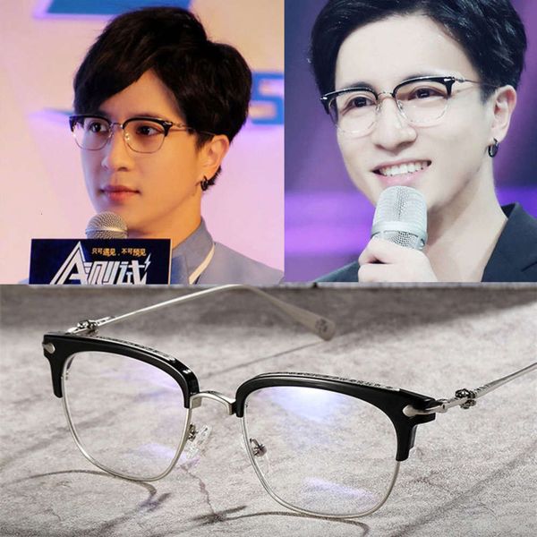 the joker xue and half frame flat mirror can be fitted with spectacles for nearsighted men women.
the joker xue and half frame flat mirror can be fitted with spectacles for nearsighted men women.