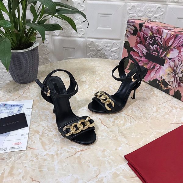 2021 women slide sandal slipper indoor outdoor beach slides platform slippers true leather flip flops high heels with original box size 34-4, Black
2021 women slide sandal slipper indoor outdoor beach slides platform slippers true leather flip flops high heels with original box size 34-4, Black