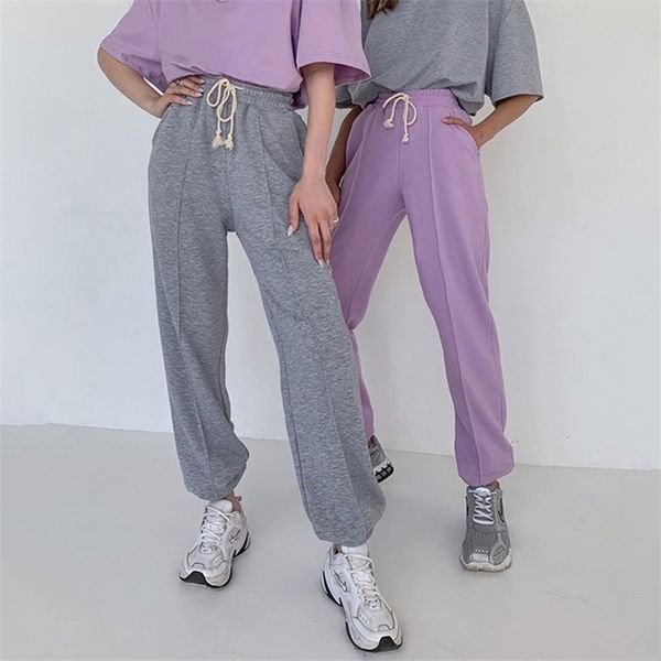 autumn winter simple casual sweatpants street sports loose feet women bottoms elastic waist for full length 210517, Black;white
autumn winter simple casual sweatpants street sports loose feet women bottoms elastic waist for full length 210517, Black;white